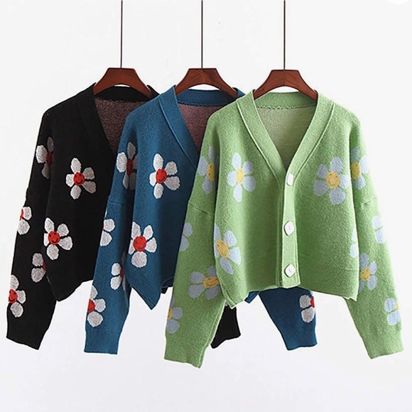 Smiley Flower Knit Sweater Cardigan 